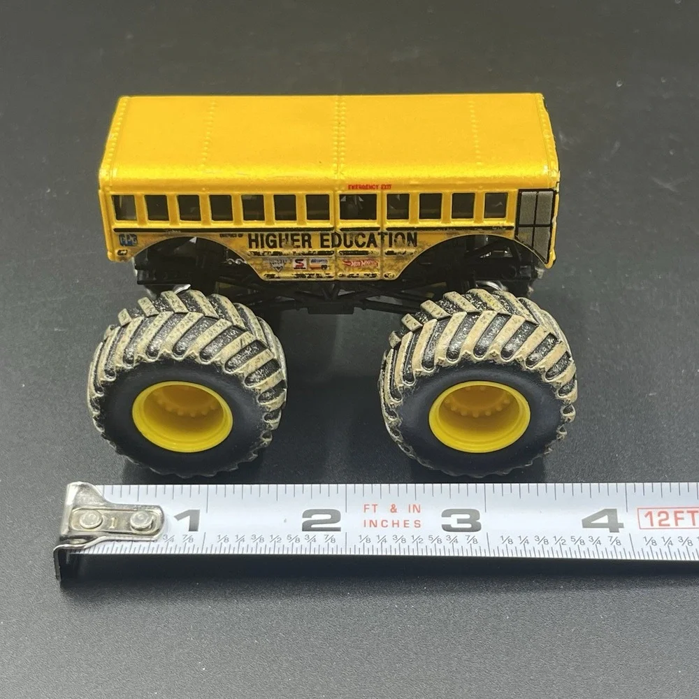 Hot Wheels Monster Jam Trucks 1:64 Scale Diecast Higher‎ Education Bus